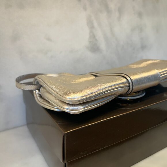 Gucci Gold Clutch - Picture 12 of 17